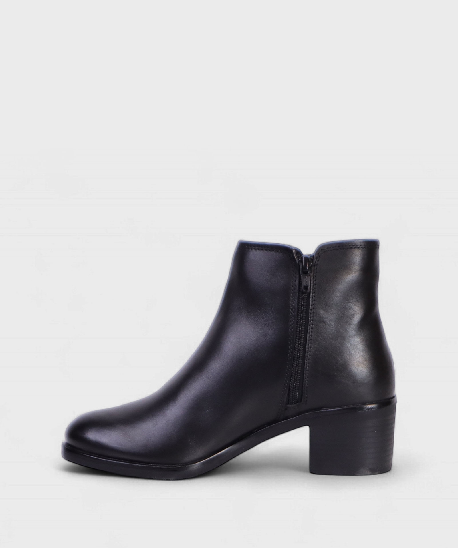 BLACK RIVA FW25 62233