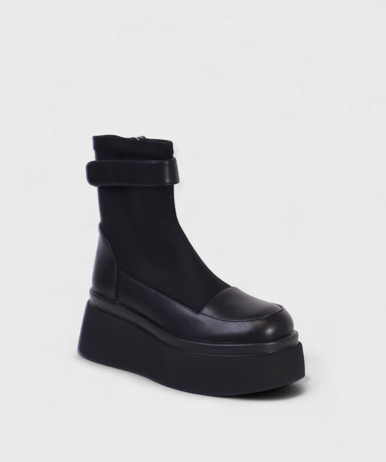 BLACK CATANIA FW25 F8365