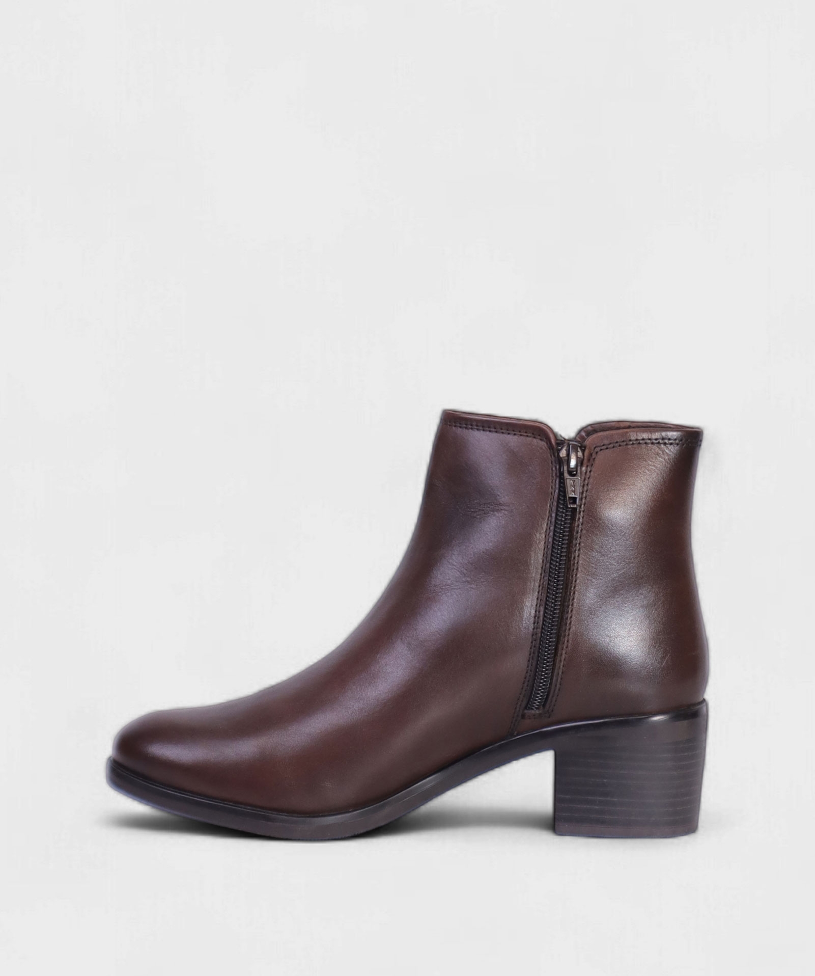 BROWN RIVA FW25 62233