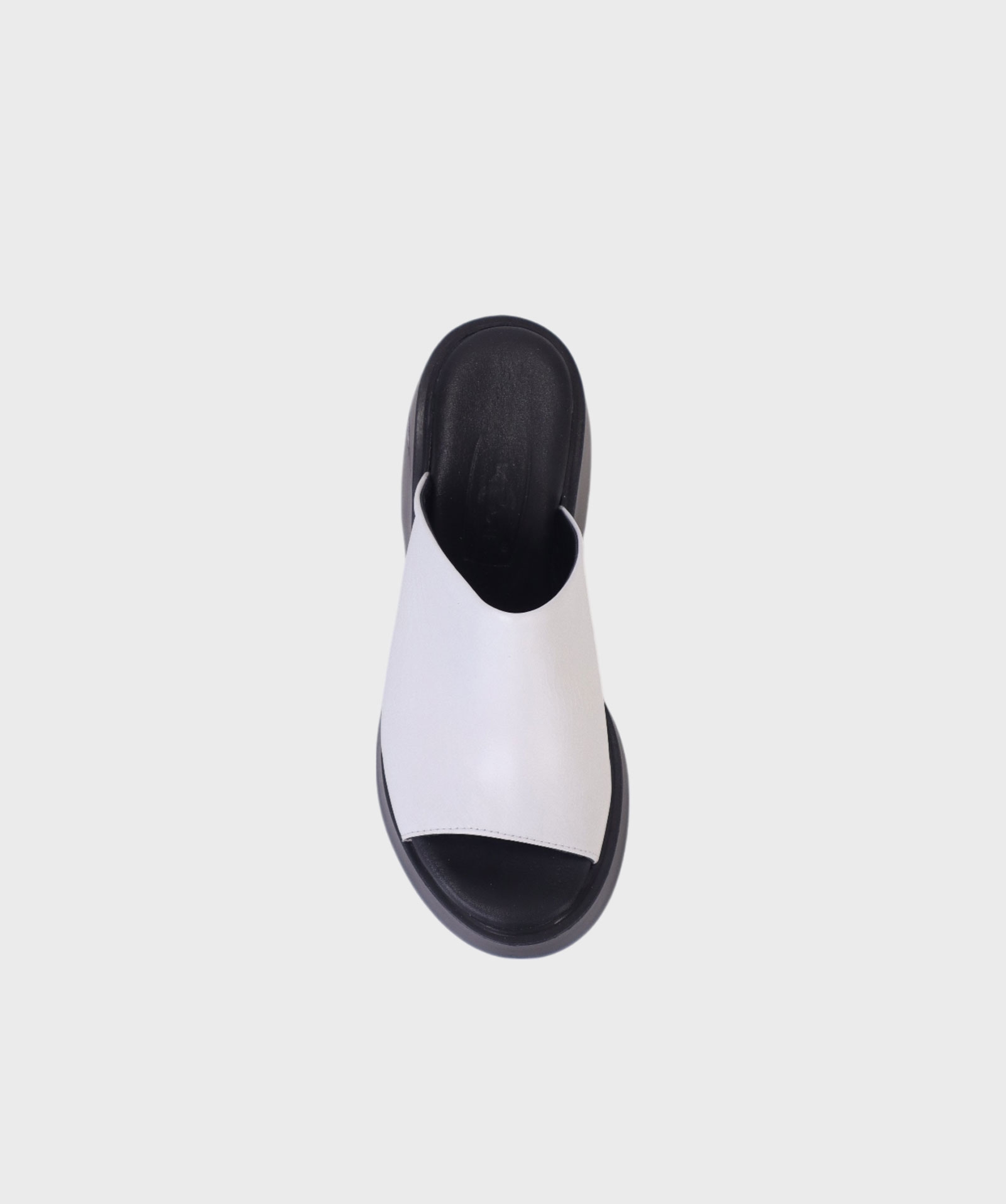 WHITE BL SS25 1700