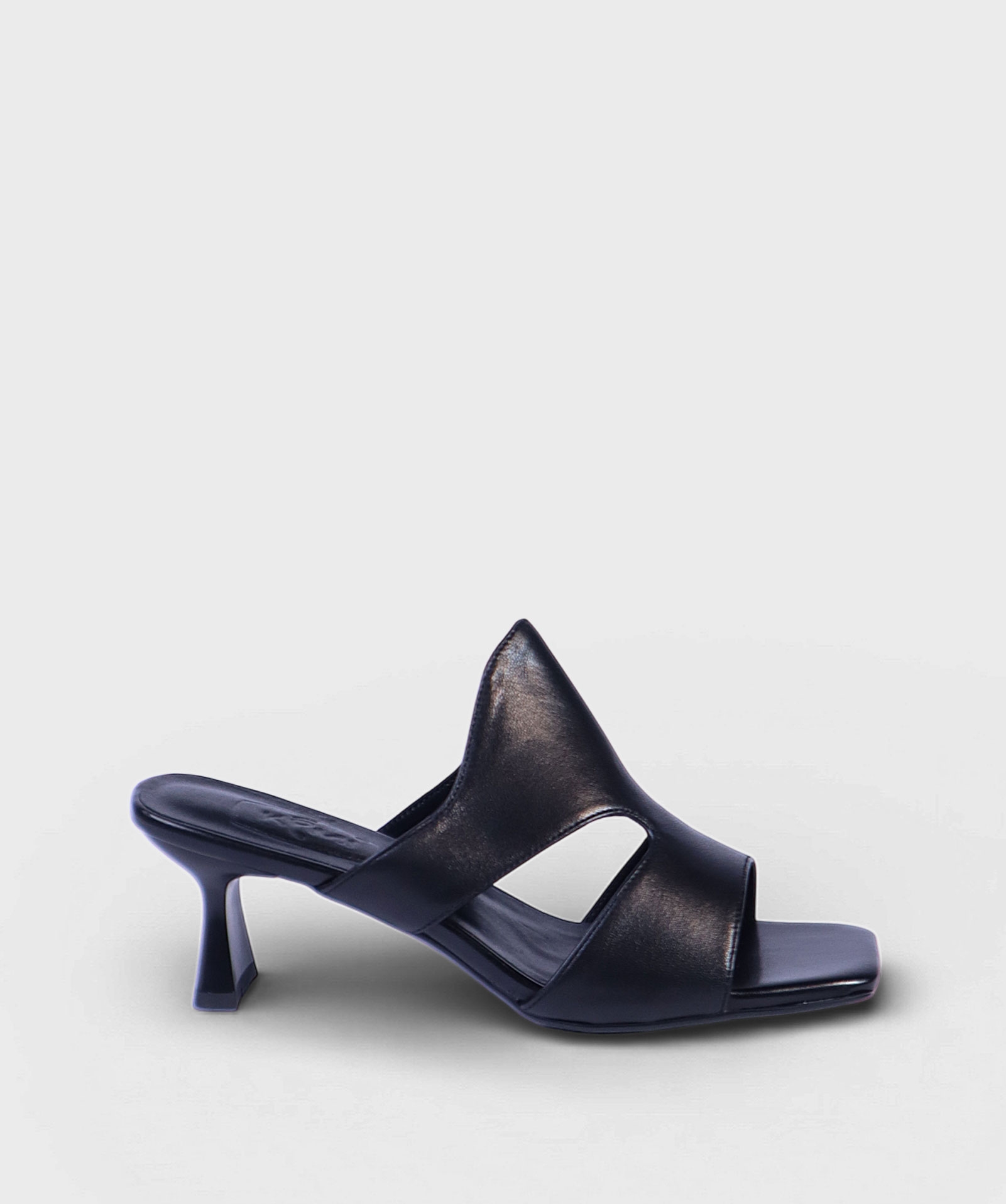 BLACK FLY SS26 6407LJ895