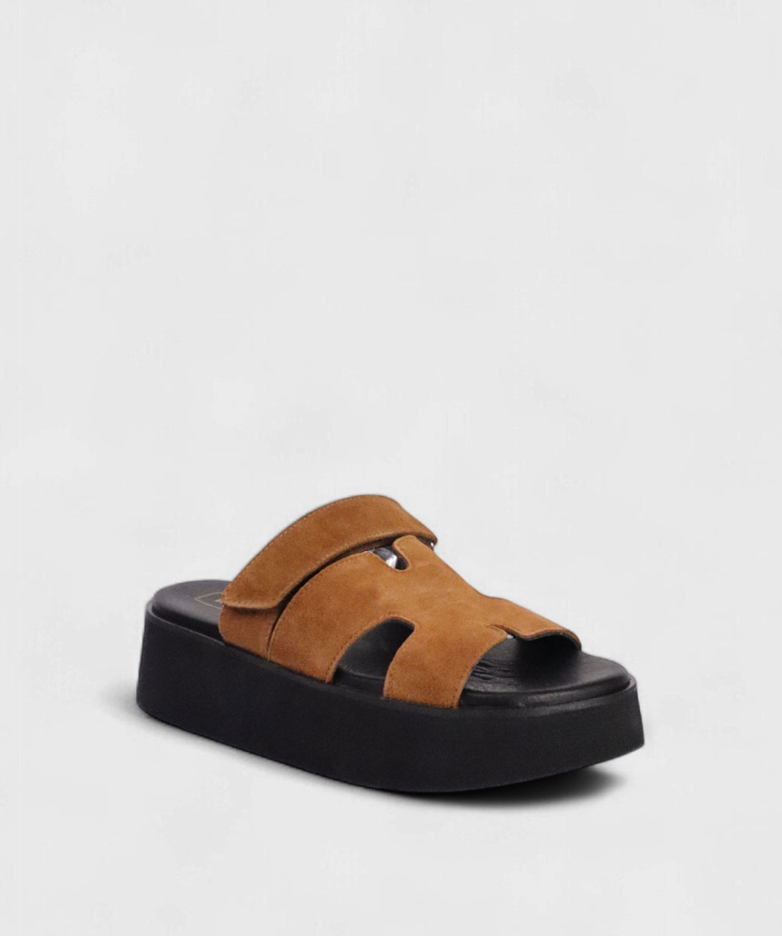 TAN SUET AL SS26 1748