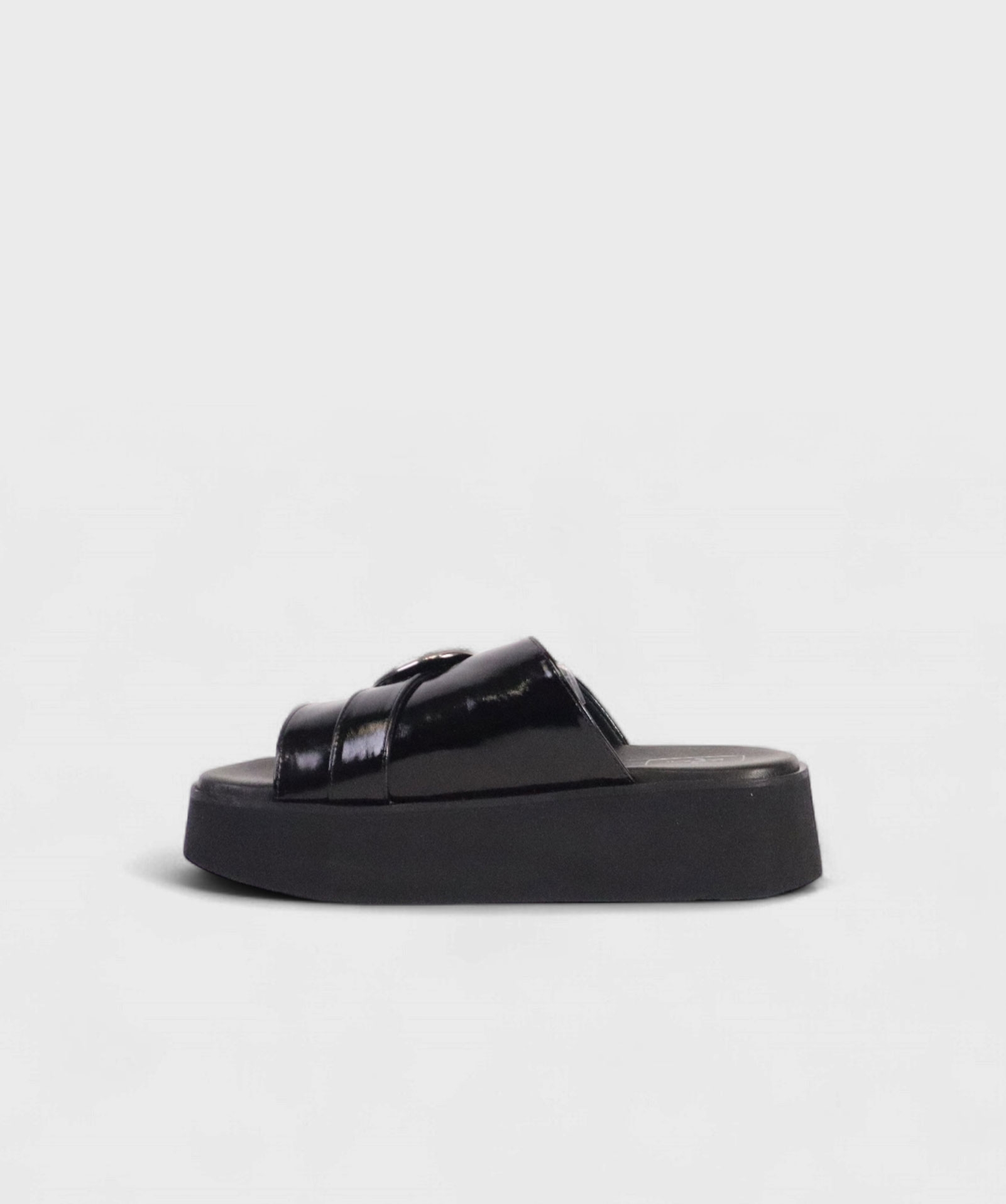 BLACK RUGAN AL SS25 1746