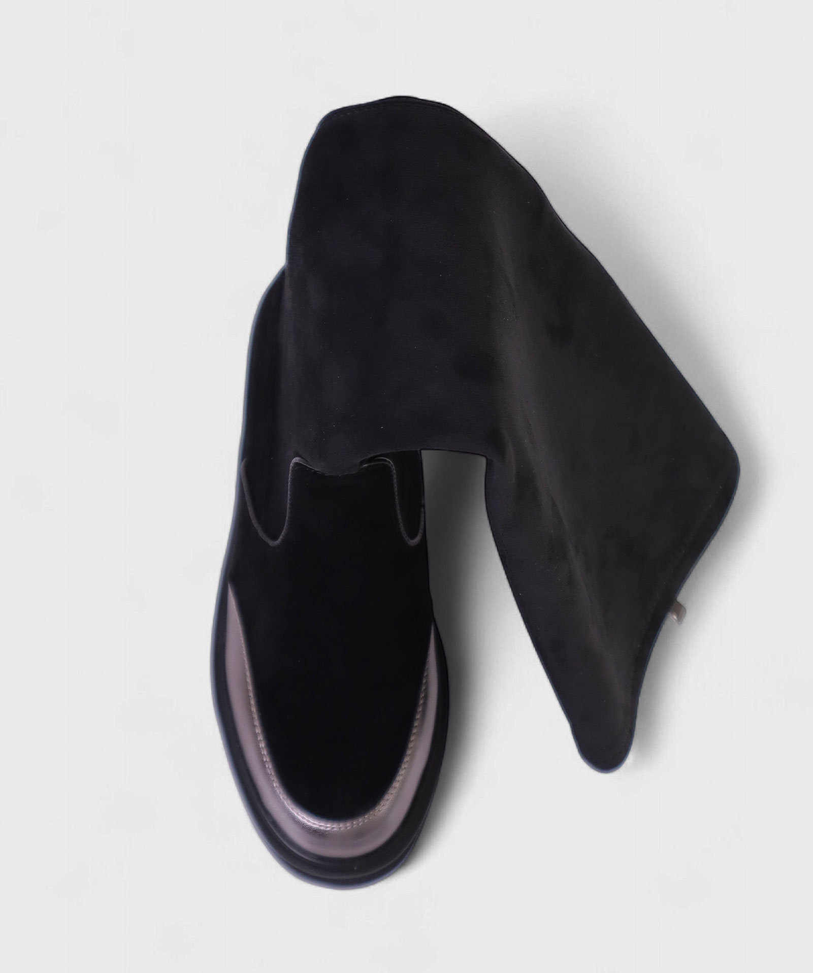 BLACK CATANIA FW25 T13