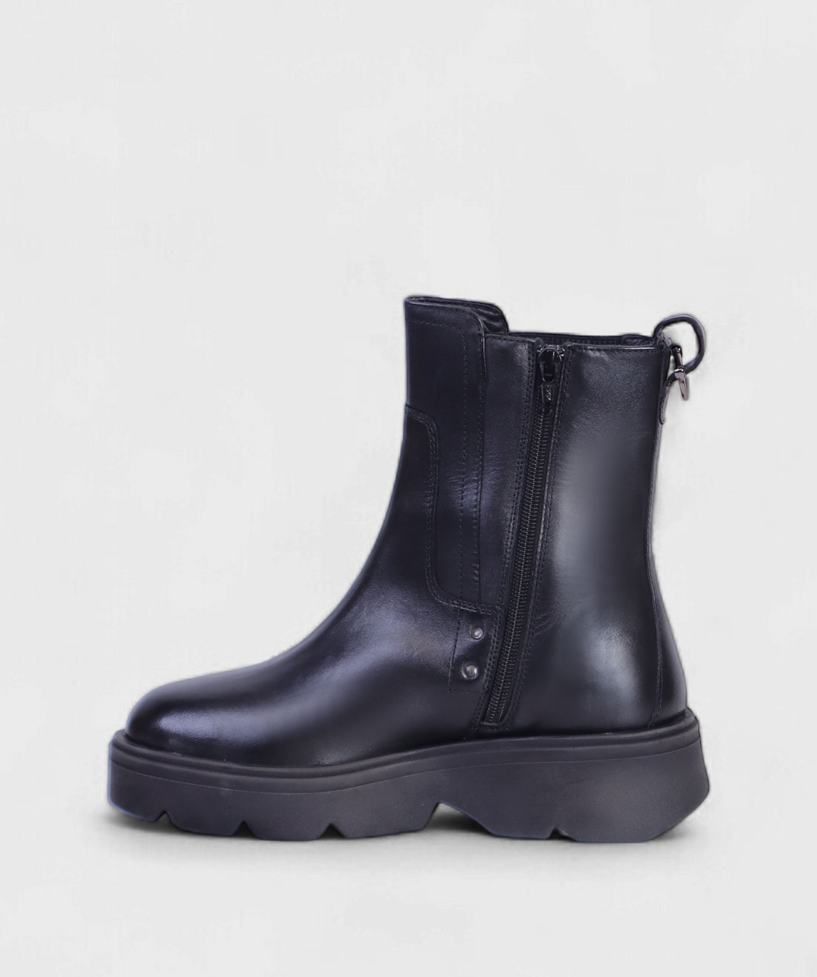 BLACK RIVA FW25 SL651