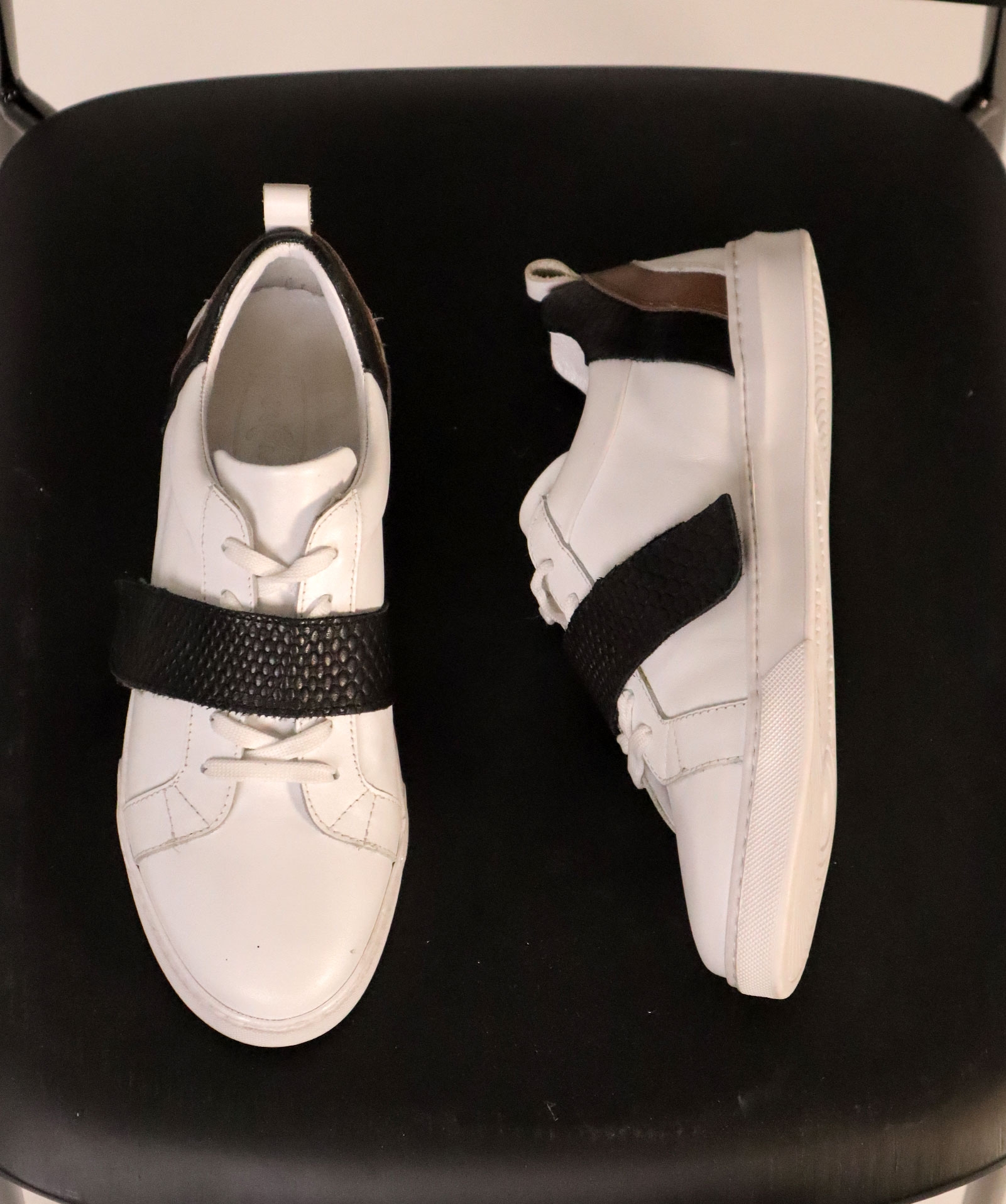 WHITE OUTLET SS24 AA411