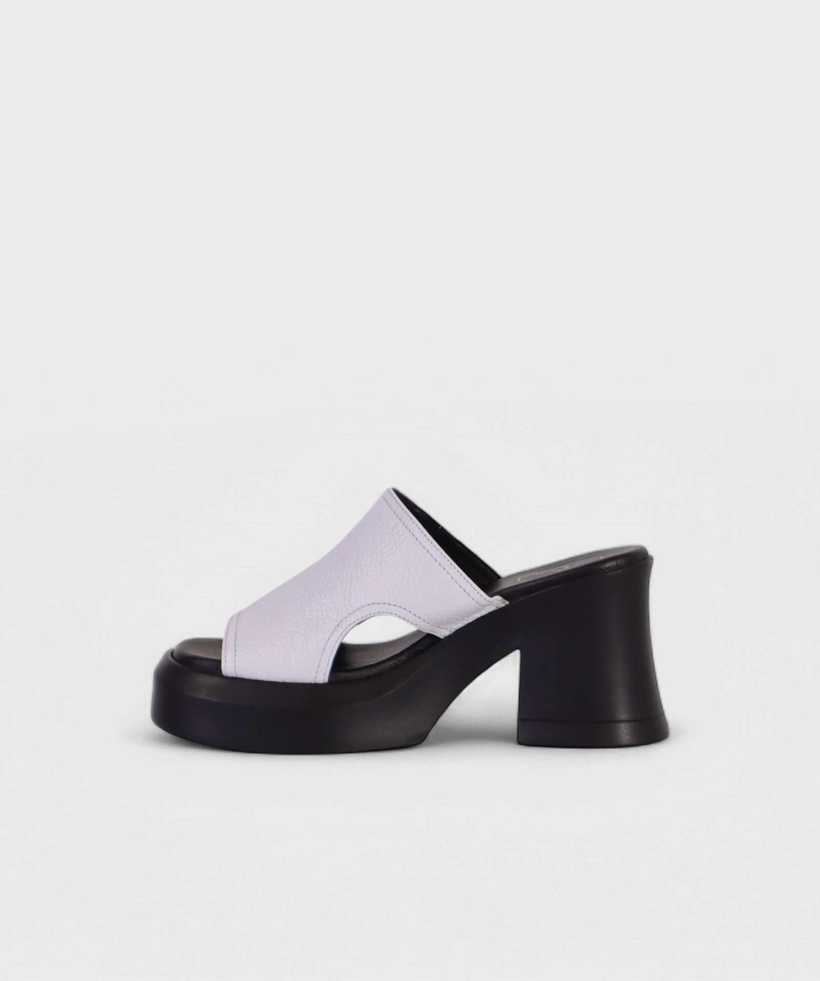 WHITE AL SS25 1723