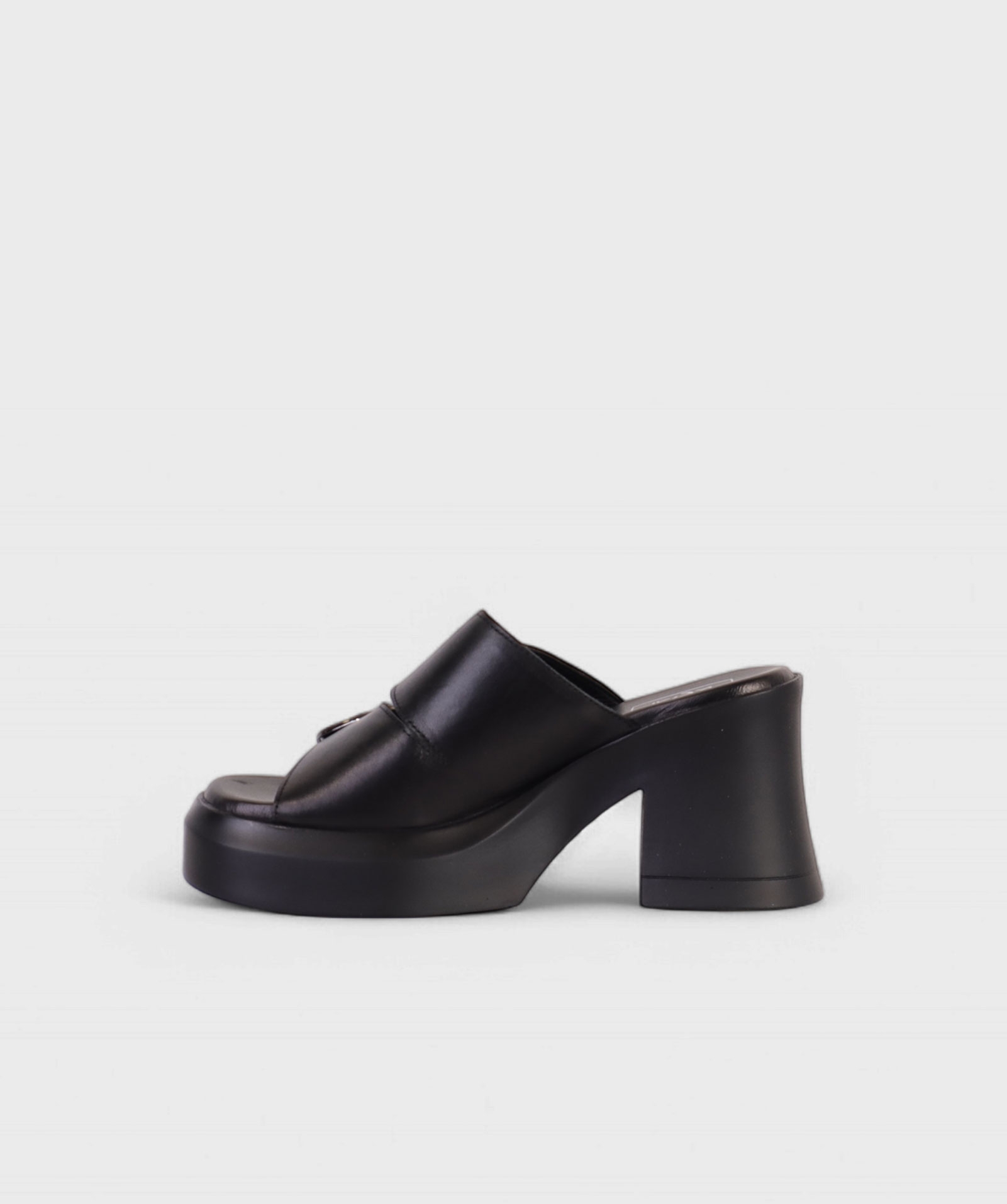 BLACK AL SS25 1739