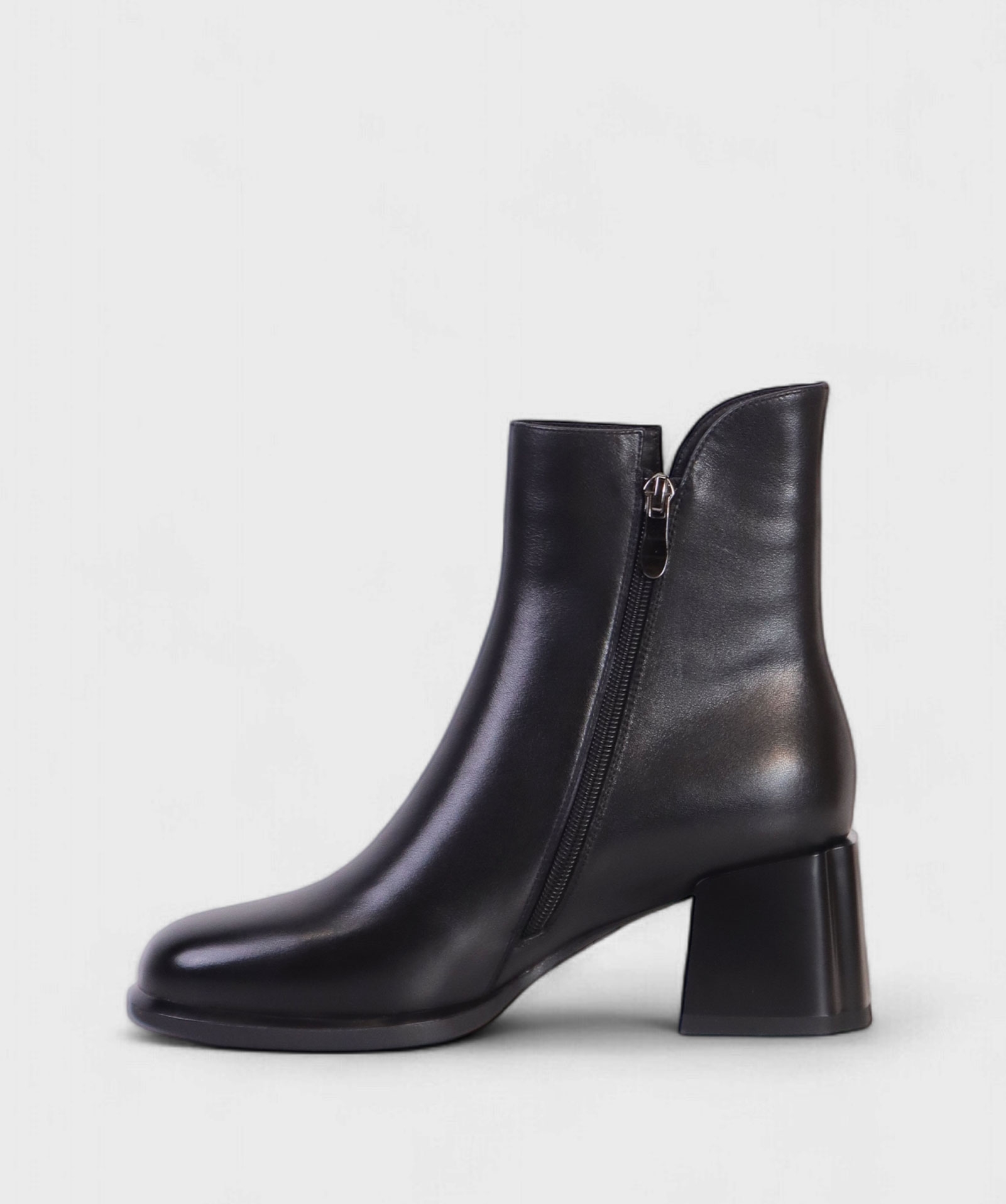 BLACK CATANIA FW25 LV732