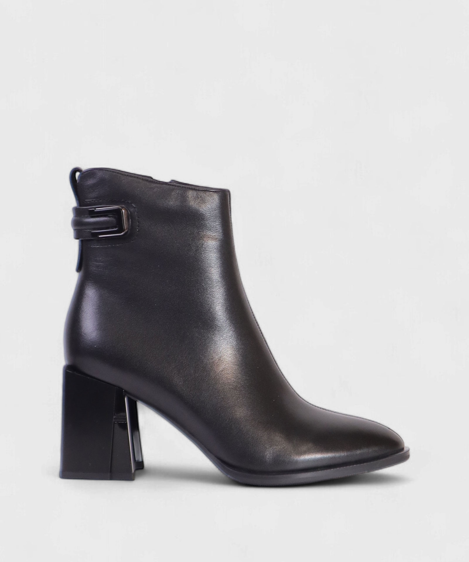 BLACK CATANIA FW25 LV765