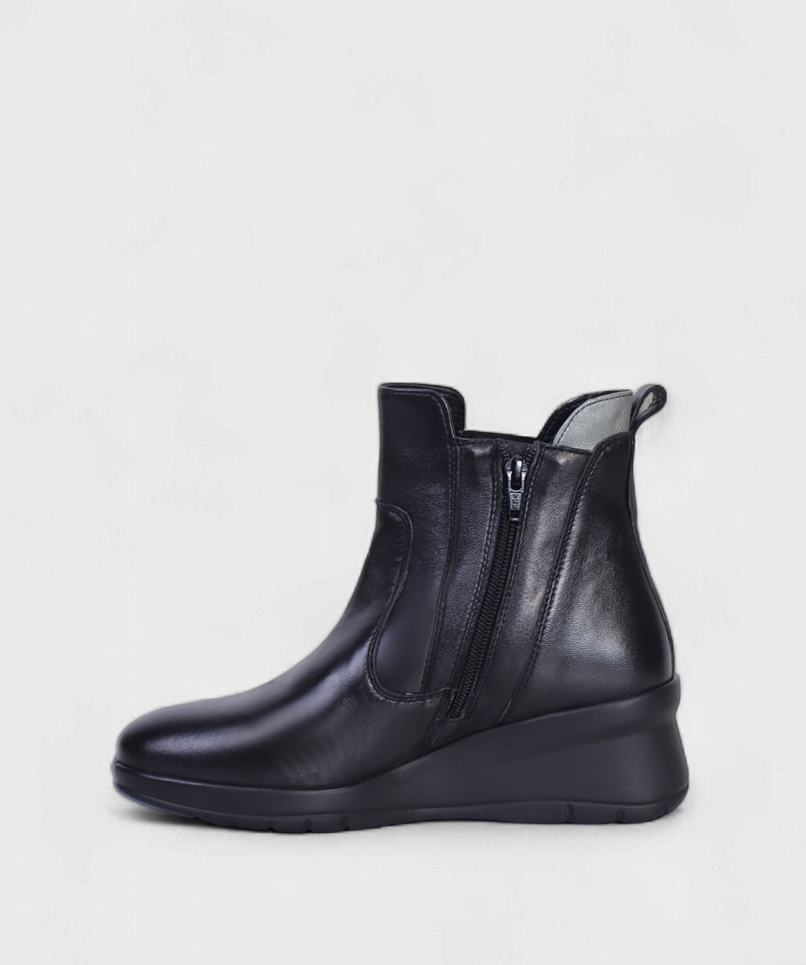 BLACK RIVA FW25 SL634