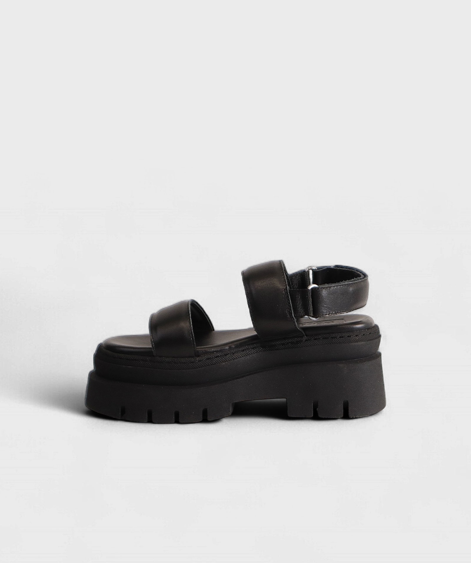 BLACK MILANO SS25 KM240617