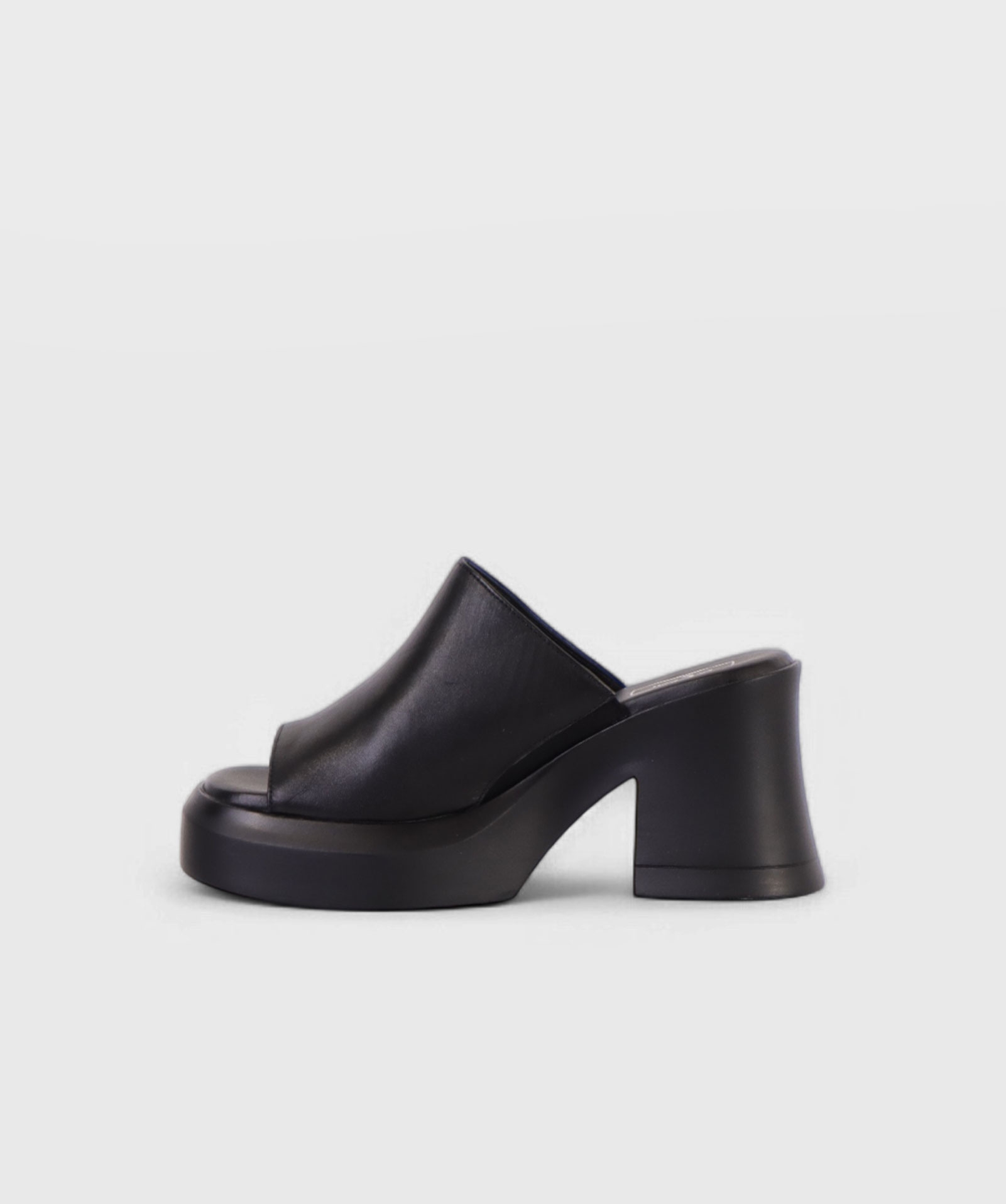 BLACK AL SS25 1721