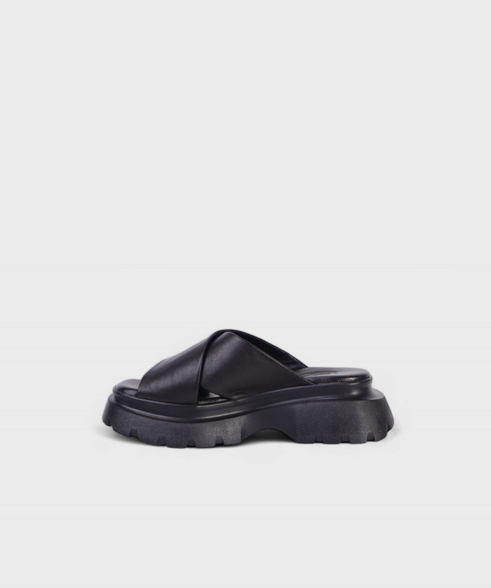 BLACK SA SS25 2519