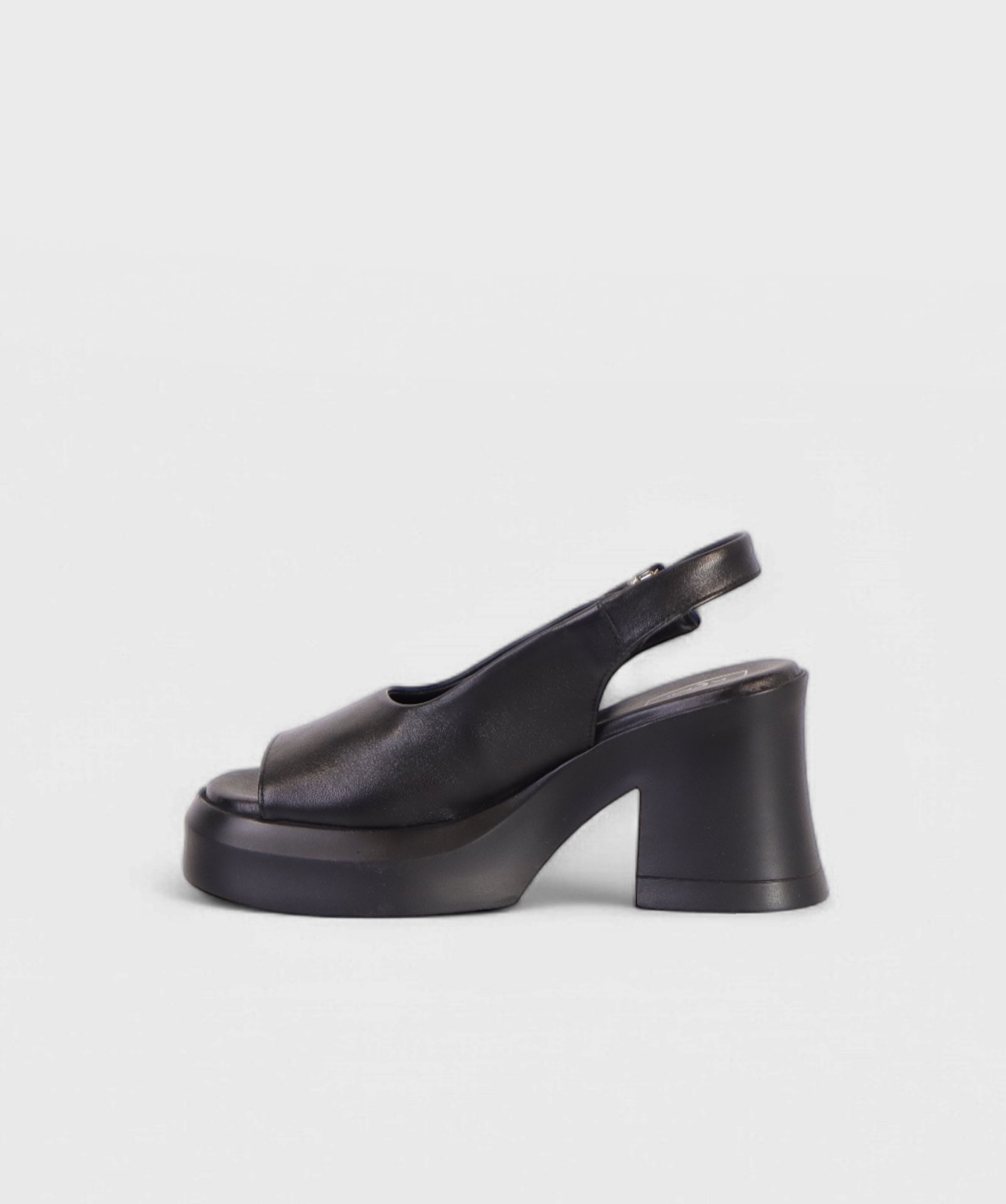 BLACK AL SS25 1724
