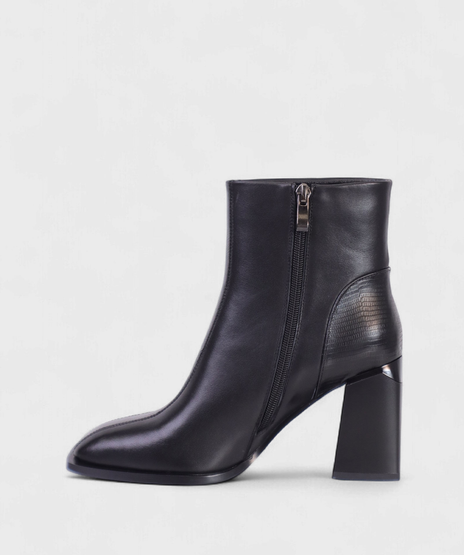 BLACK CATANIA FW25 KMW2512