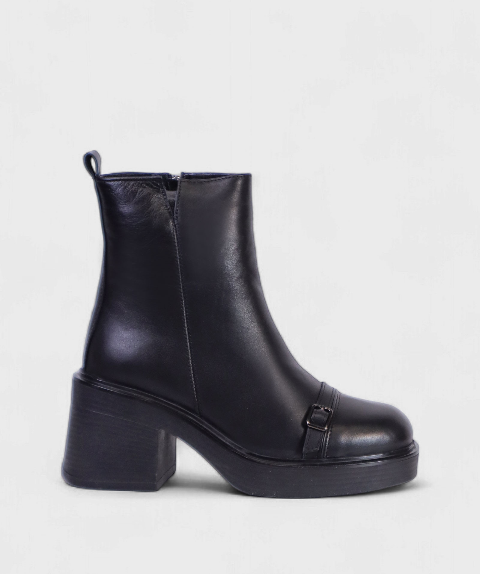 BLACK BIANCA FW25 251207