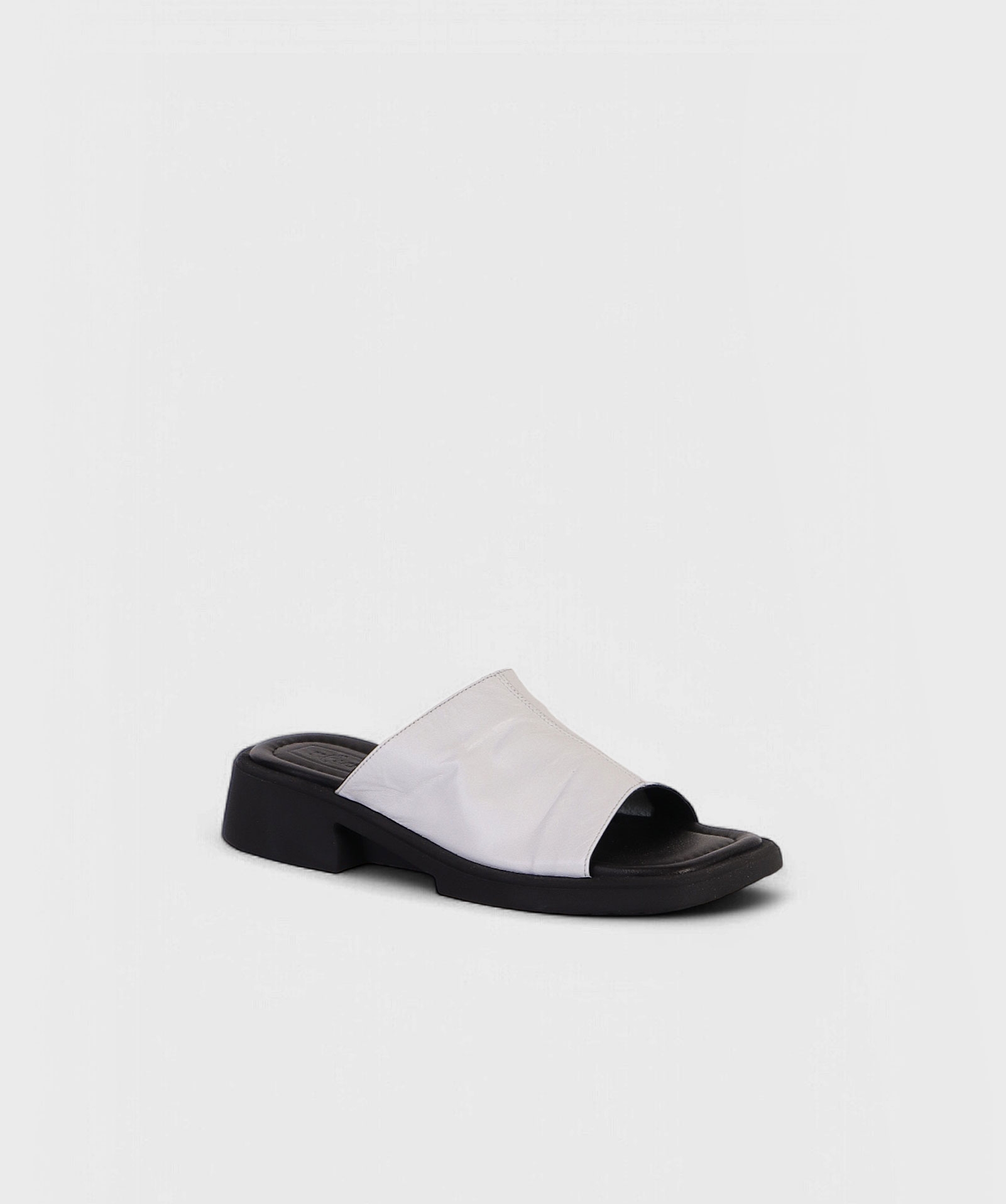 WHITE AL SS25 1664