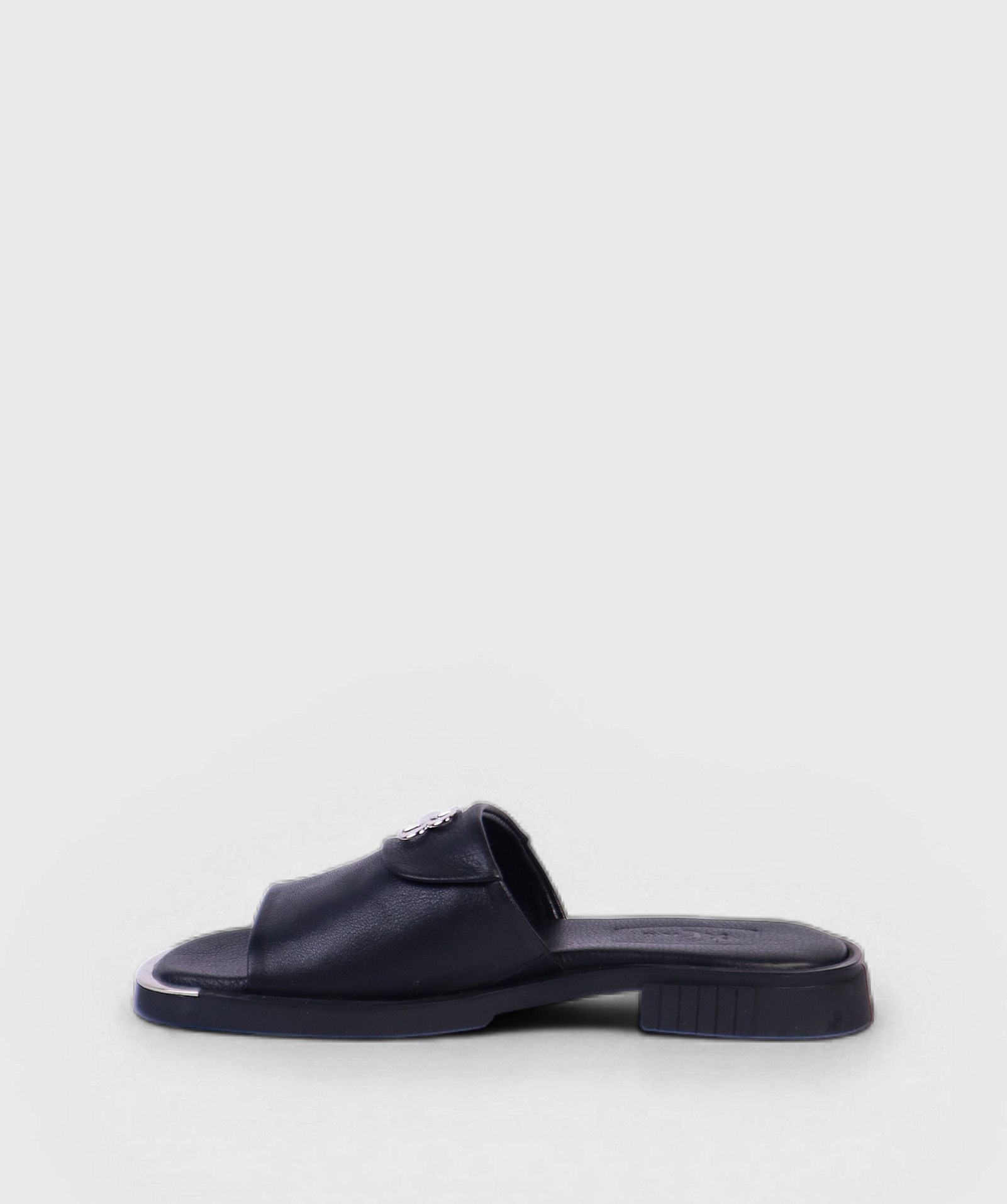 BLACK ZOE SS26 2006