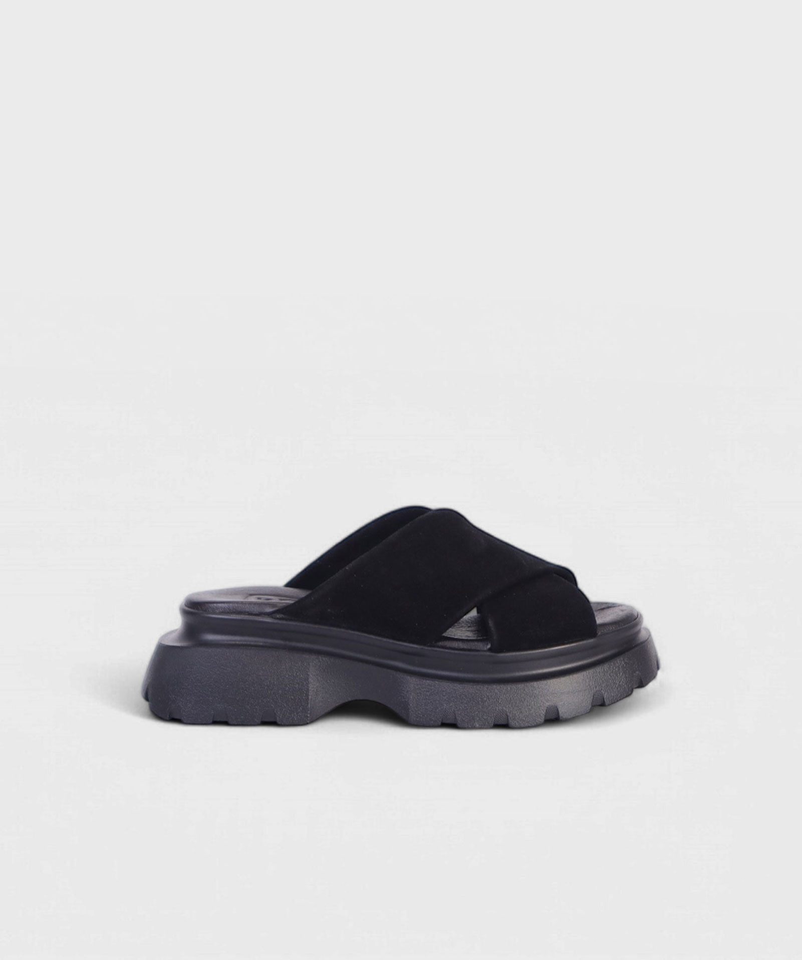 BLACK SUEDE SA SS25 2519