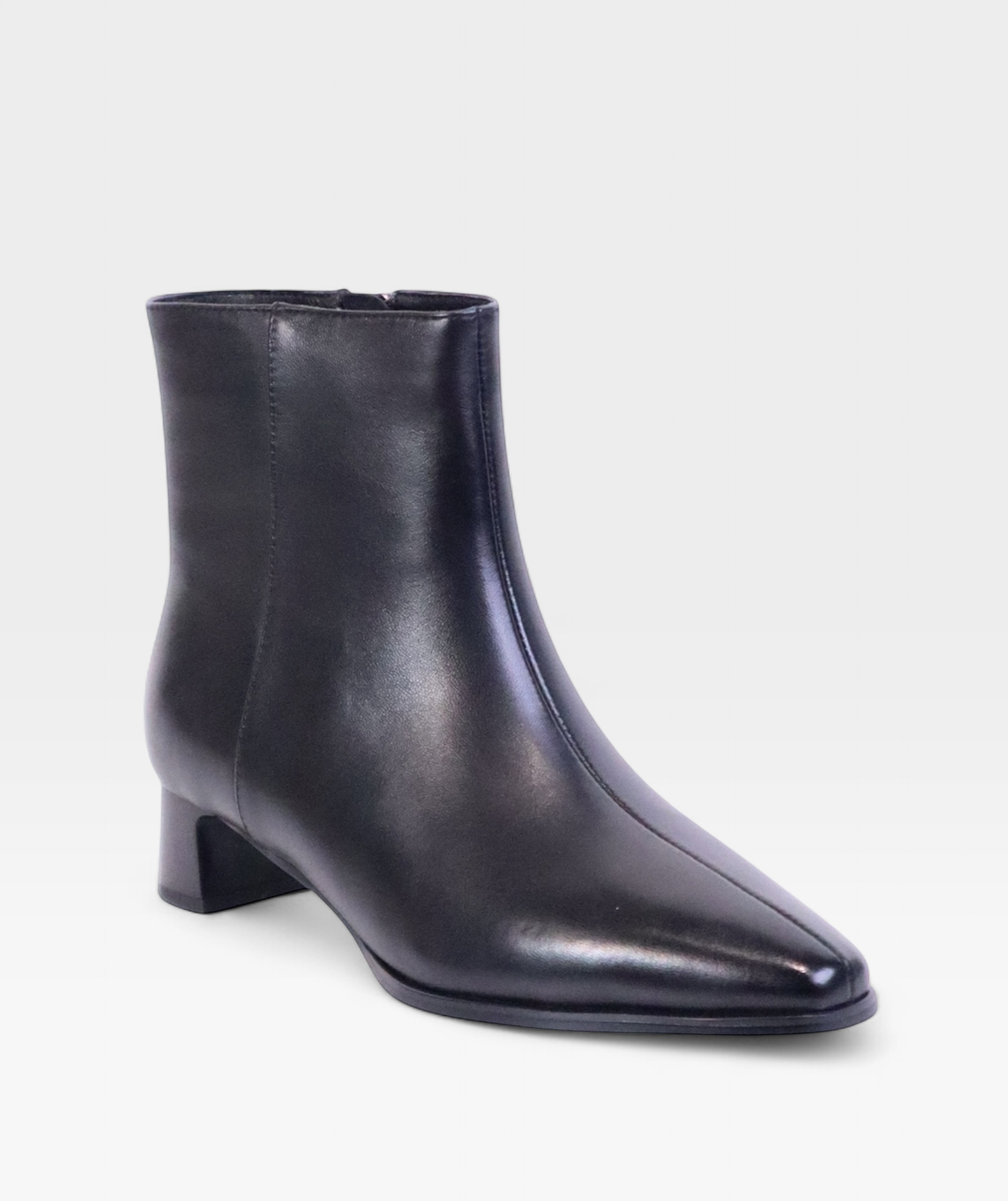 BLACK ICON FW26 2940A1027