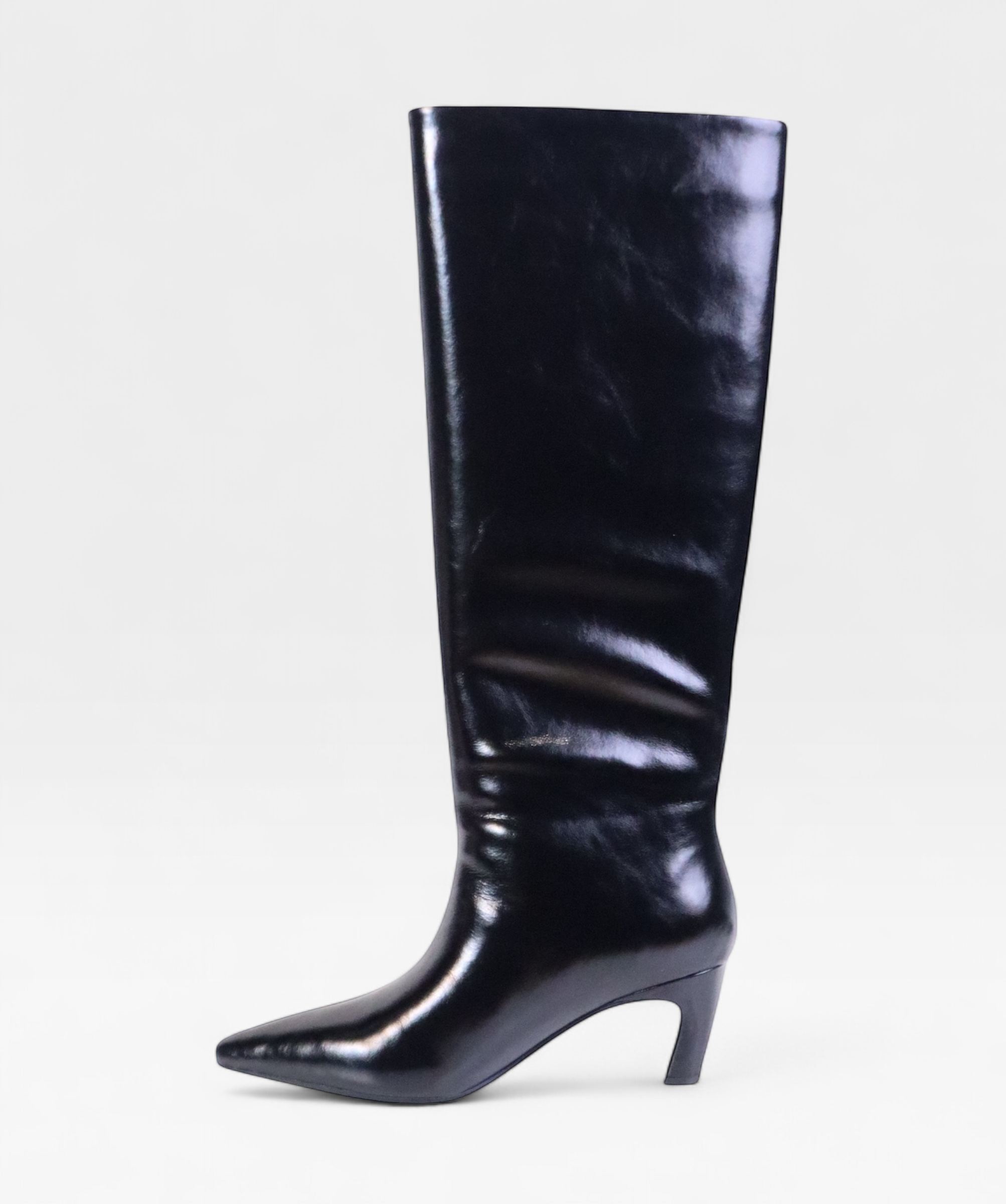 BLACK ICON FW26 M1256Q107511