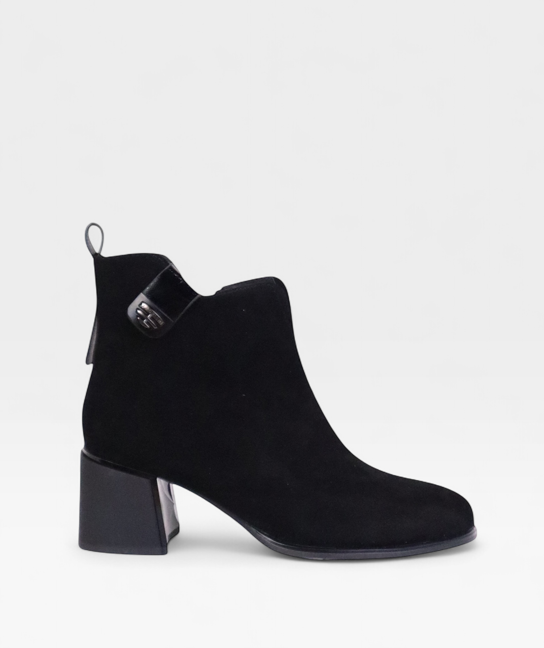 SUEDE BLACK CAMELLIA FW26 5J187B01
