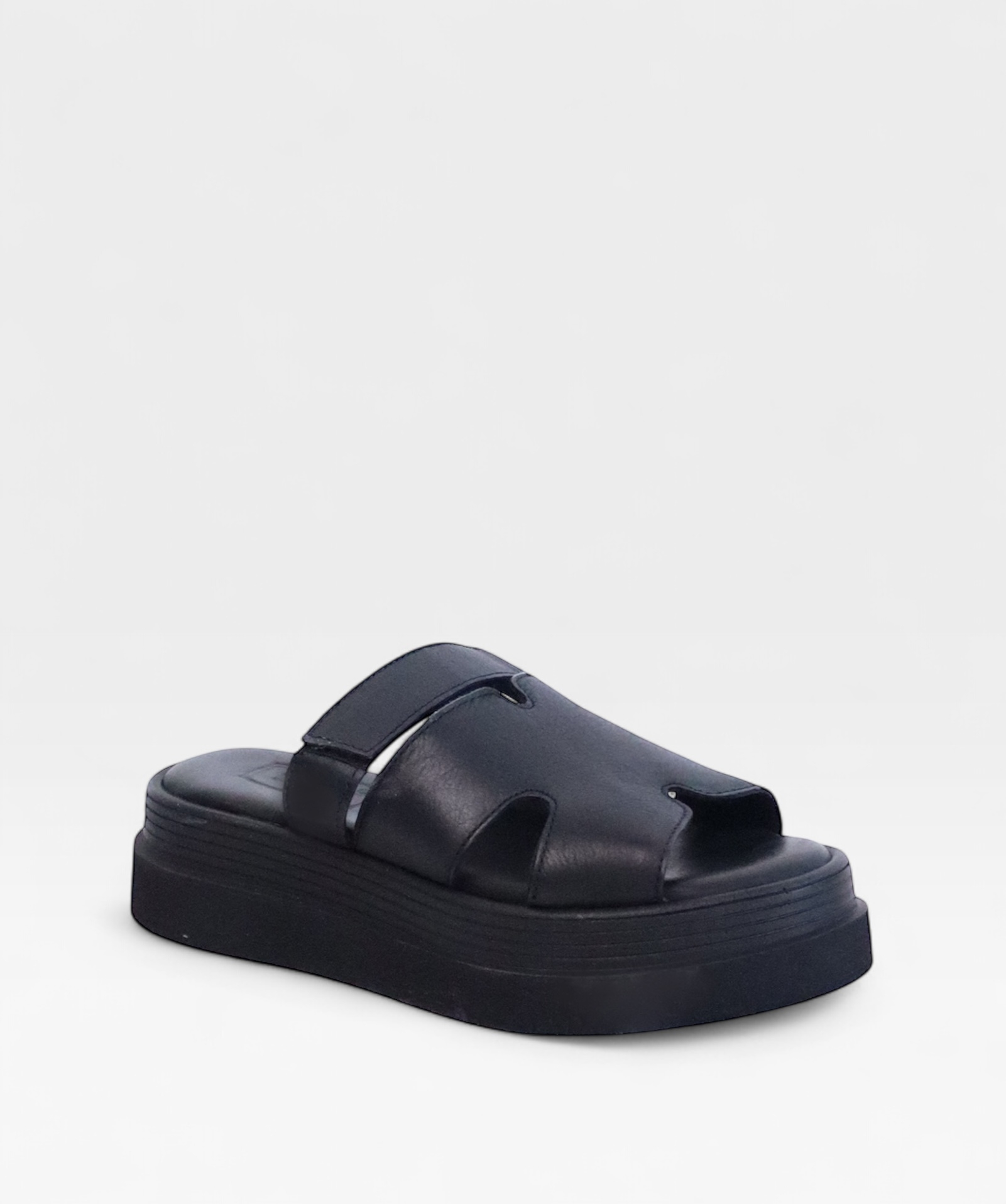 BLACK BARRY SS26 82371