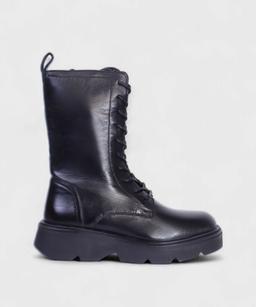 BLACK RIVA FW25 1034