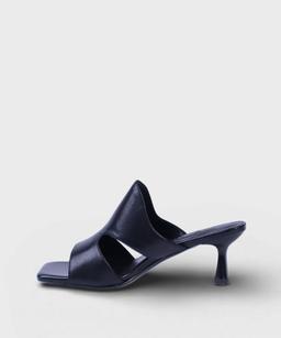 BLACK FLY SS26 6407LJ895