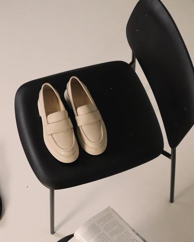 Kemi Shoes Image