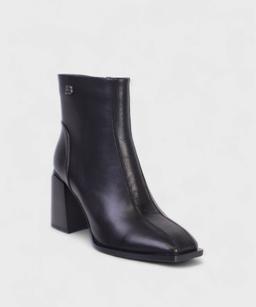 BLACK CATANIA FW25 KMW2512
