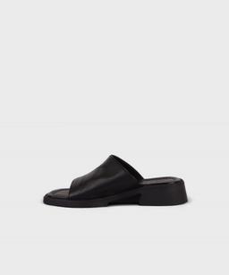 BLACK AL SS25 1664