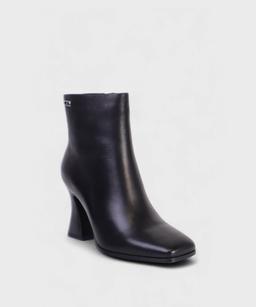 BLACK CATANIA FW25 T22