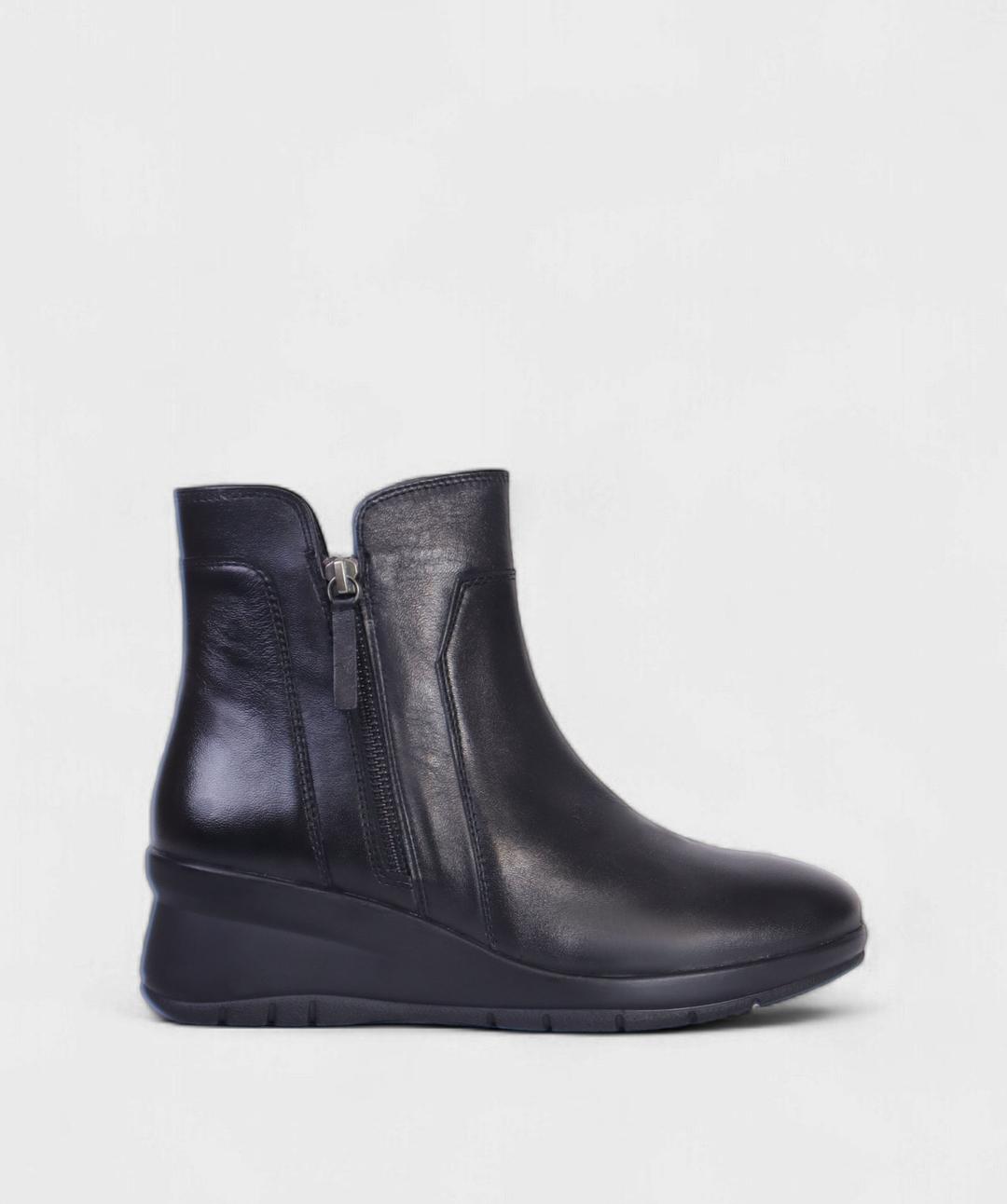 BLACK RIVA FW25 1690