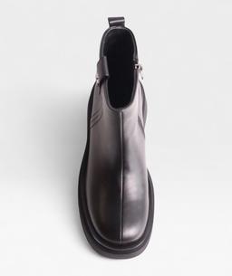 BLACK DAREZZA FW26 A1381K903