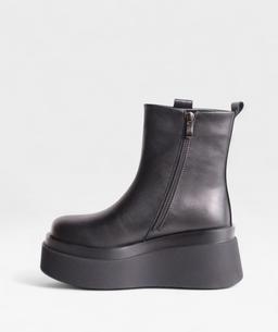 BLACK DAREZZA FW26 A1381K903