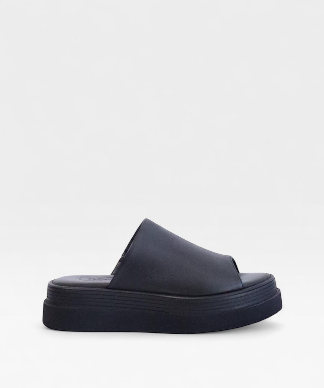 BLACK BARRY SS26 82418