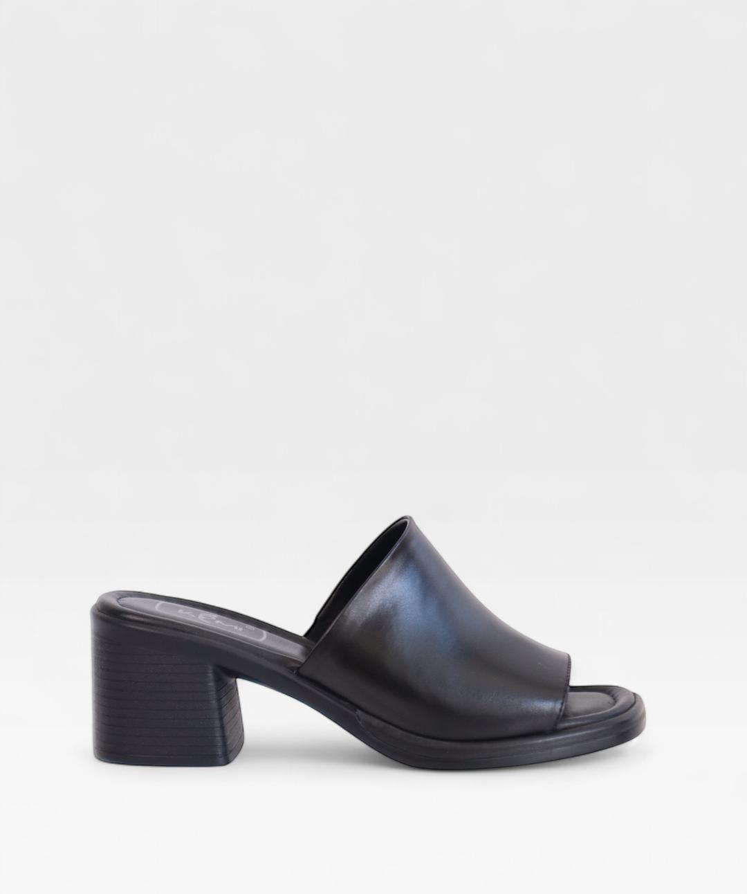 BLACK RAFFA SS26 4917